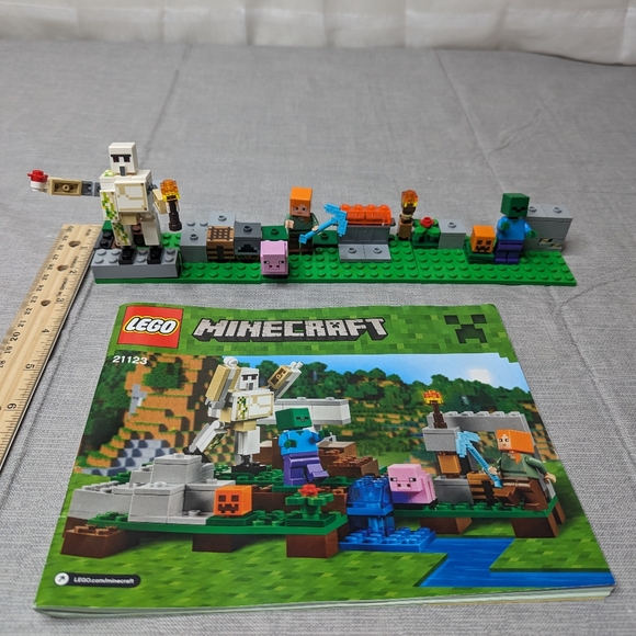 LEGO Minecraft 21123 The Iron Golem Pumpkin Steve Pig Minifigures Building Parts - Picture 9 of 16